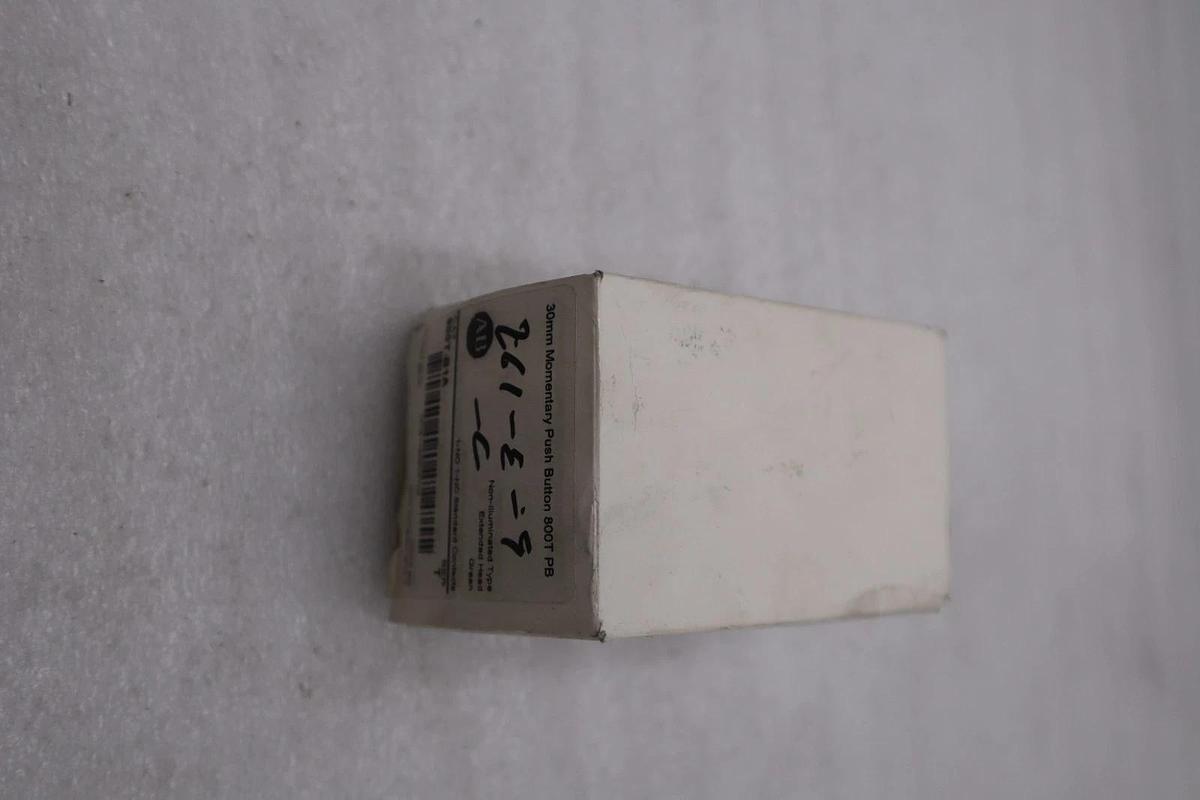 Used LOT OF 2 NEW Allen Bradley 800T-B1A Push Button Extended Head Green STK K4003CC