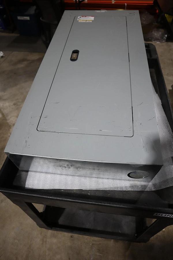 Used SIEMENS P1 250A 208Y/120V P1X42MC250CT MAIN BEAKER STOCK HS43