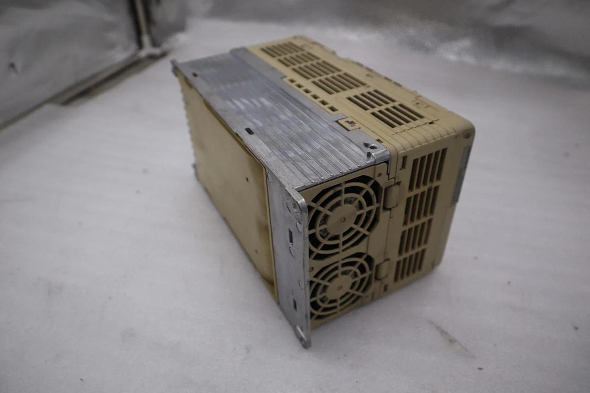 Used Yaskawa V1000 CIMR-VU4A0018FAA INVERTER DRIVE STOCK 5052CC