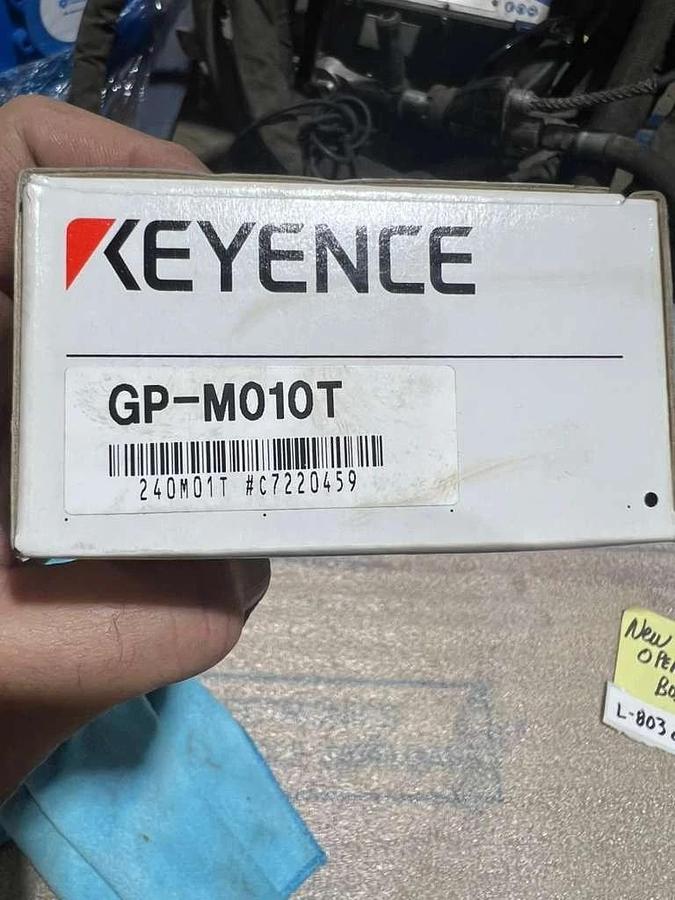 NEW OPEN BOX Keyence GP-M010T Digital Pressure Transducer STOCK L803CC