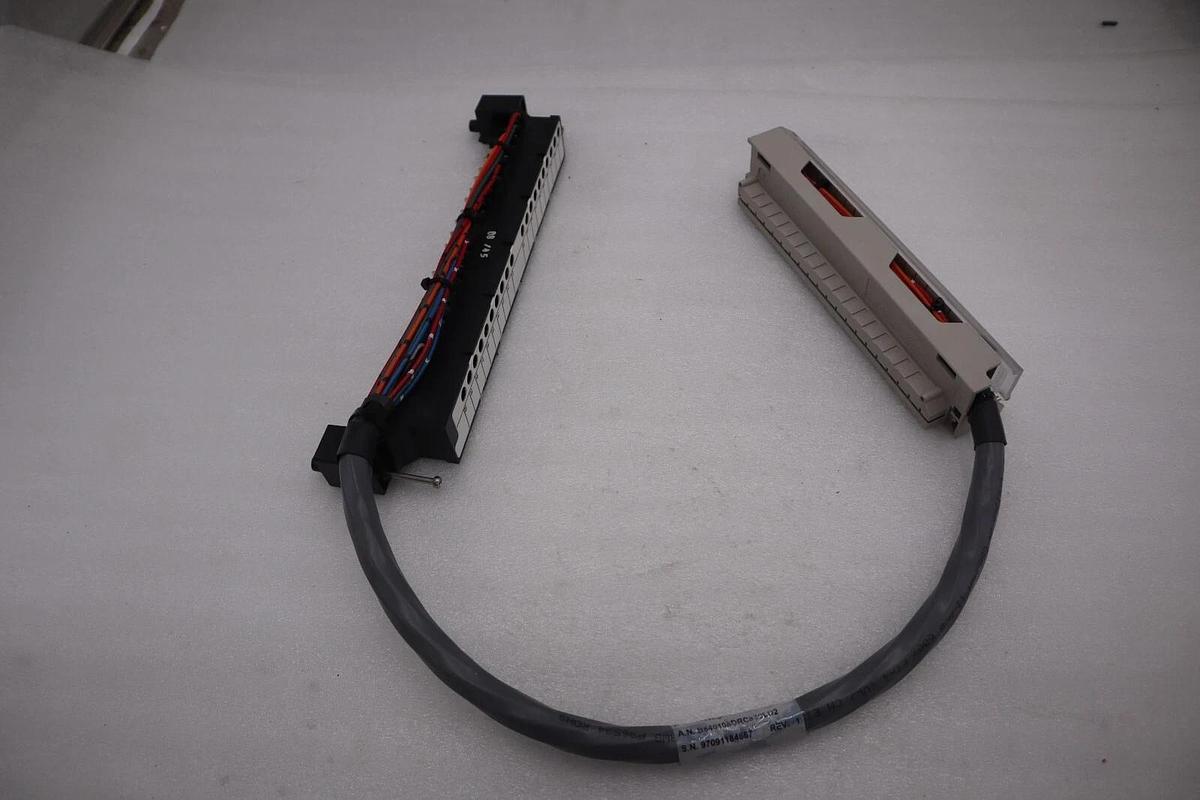 NEW NO BOX SCHNEIDER ELECTRIC 840108RC8302 /140XTS00200 STOCK G762