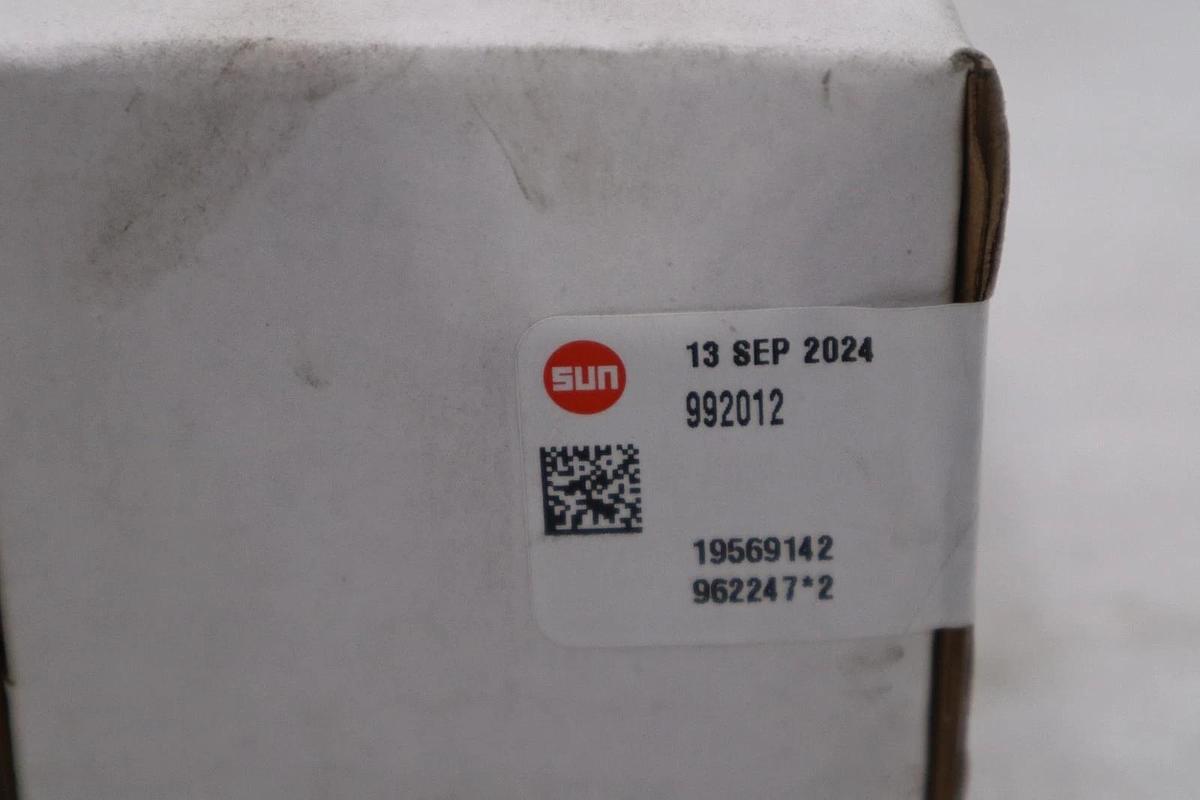 Used SUN HYDRAULICS 992012 STUD KIT - NEW IN BOX - STOCK GF221A