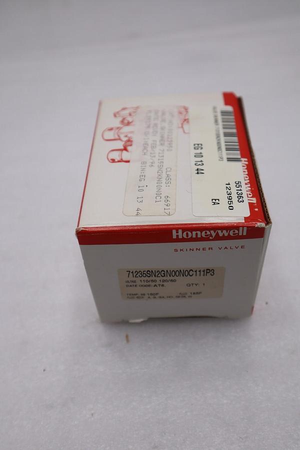 Used Genuine HONEYWELL Solenoid Valve 71235SN2GN00N0C111P3 NEW WITH BOX STOCK #G657A