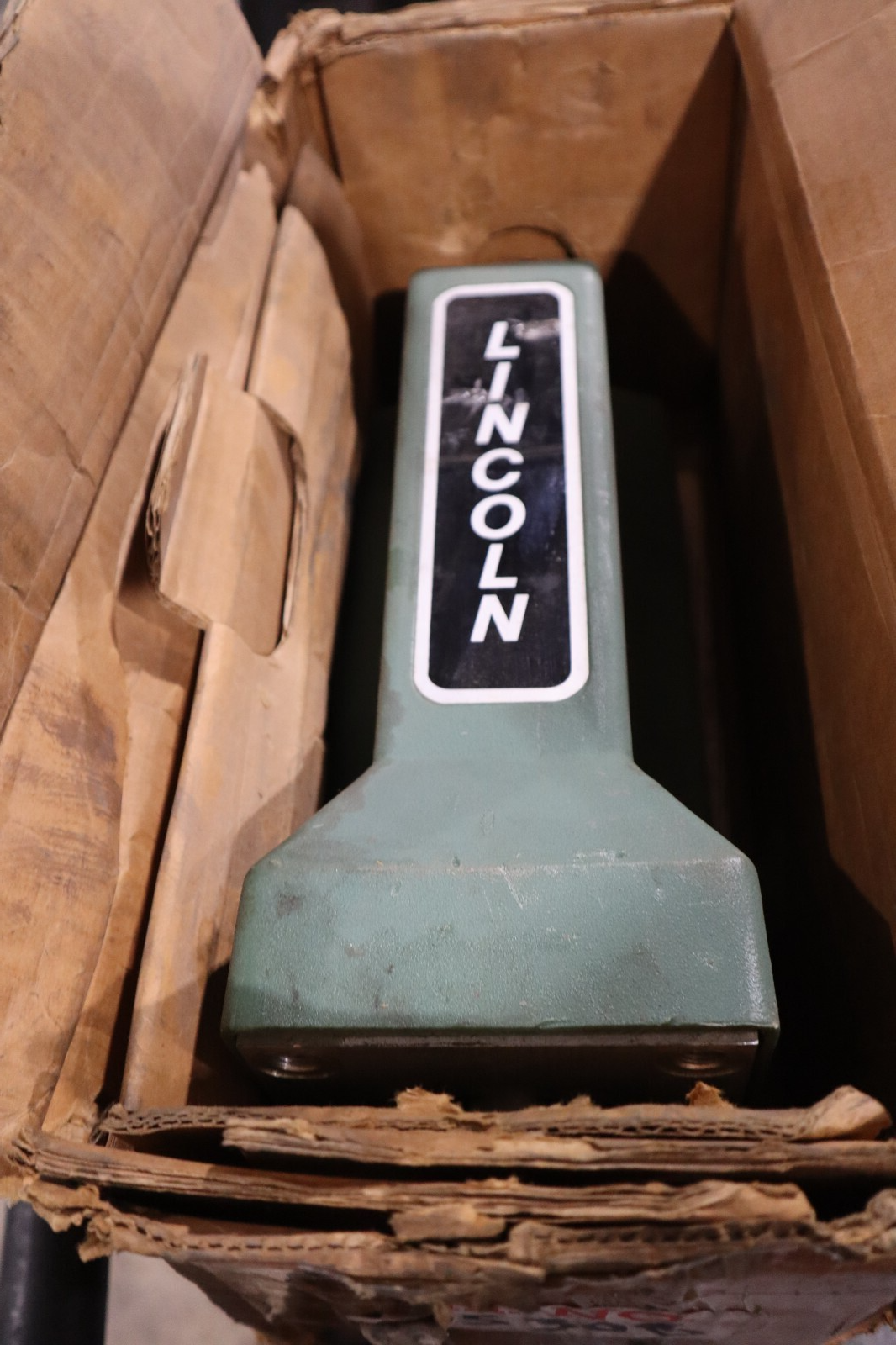 Used NEW LINCOLN 85300 AIR MOTOR 4" STOCK HS8