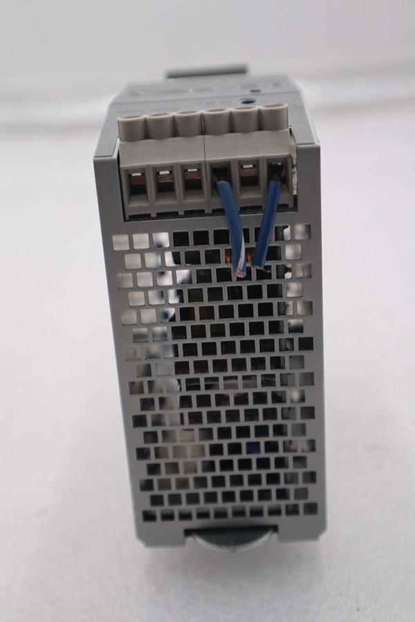 Used EMERSON SOLA SDN 2.5-24-100P POWER SUPPLY 115/230VAC STOCK #K-1889