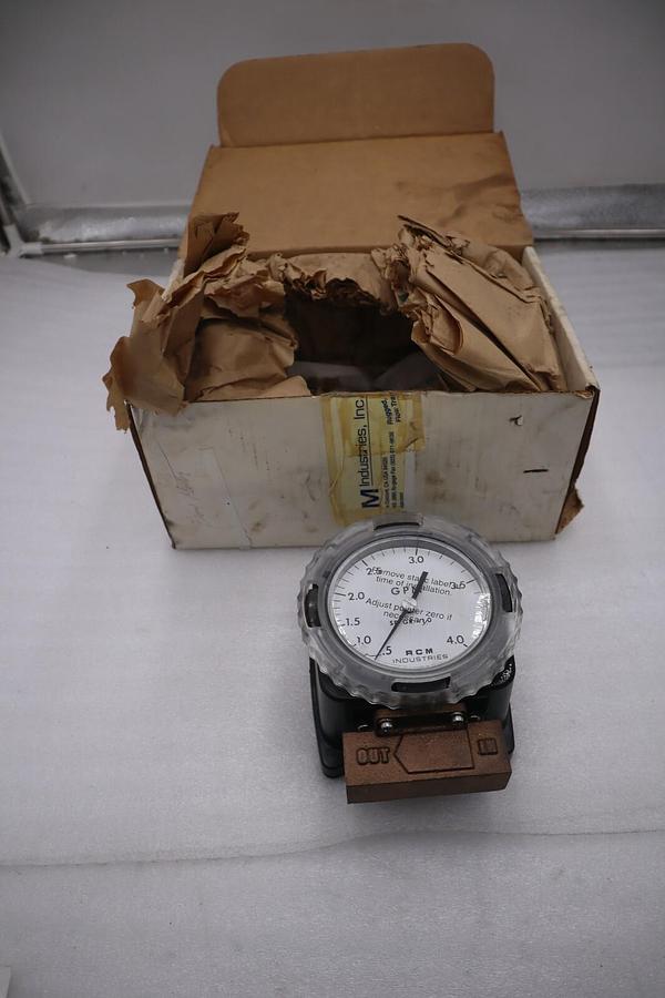 NEW RCM 1/4-71-L-4 INDUSTRIES FLOWMETER MAX PRESSURE 180 PSIG TEMP 212F #5683A