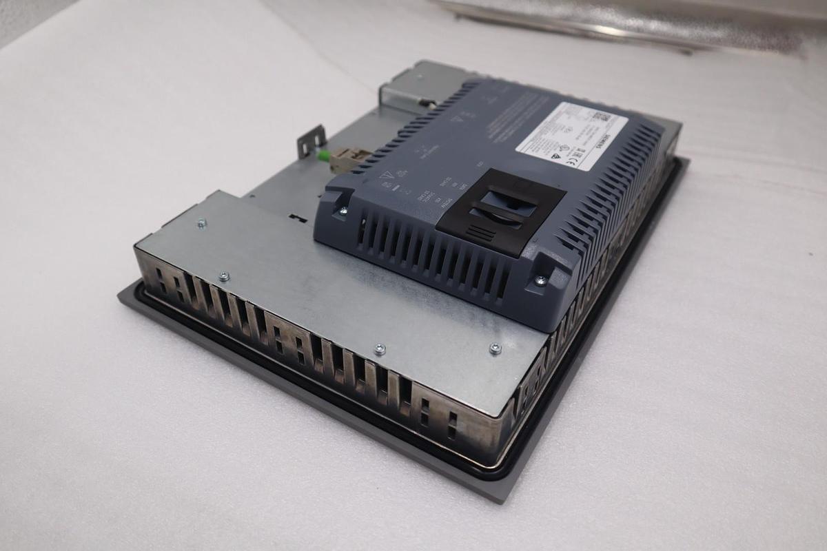 Used Siemens 6AV2 124-0MC01-0AX0 TP1200 Comfort Operator Interface STOCK SGF-258