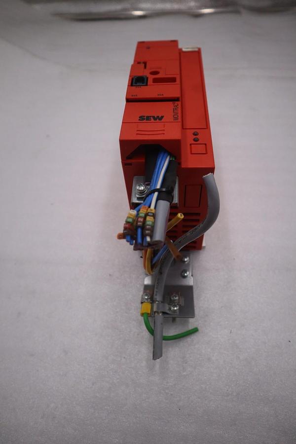 Used SEW Eurodrive MC07B0005-5A3-4-S0 MOVITRAC B STOCK H-802C