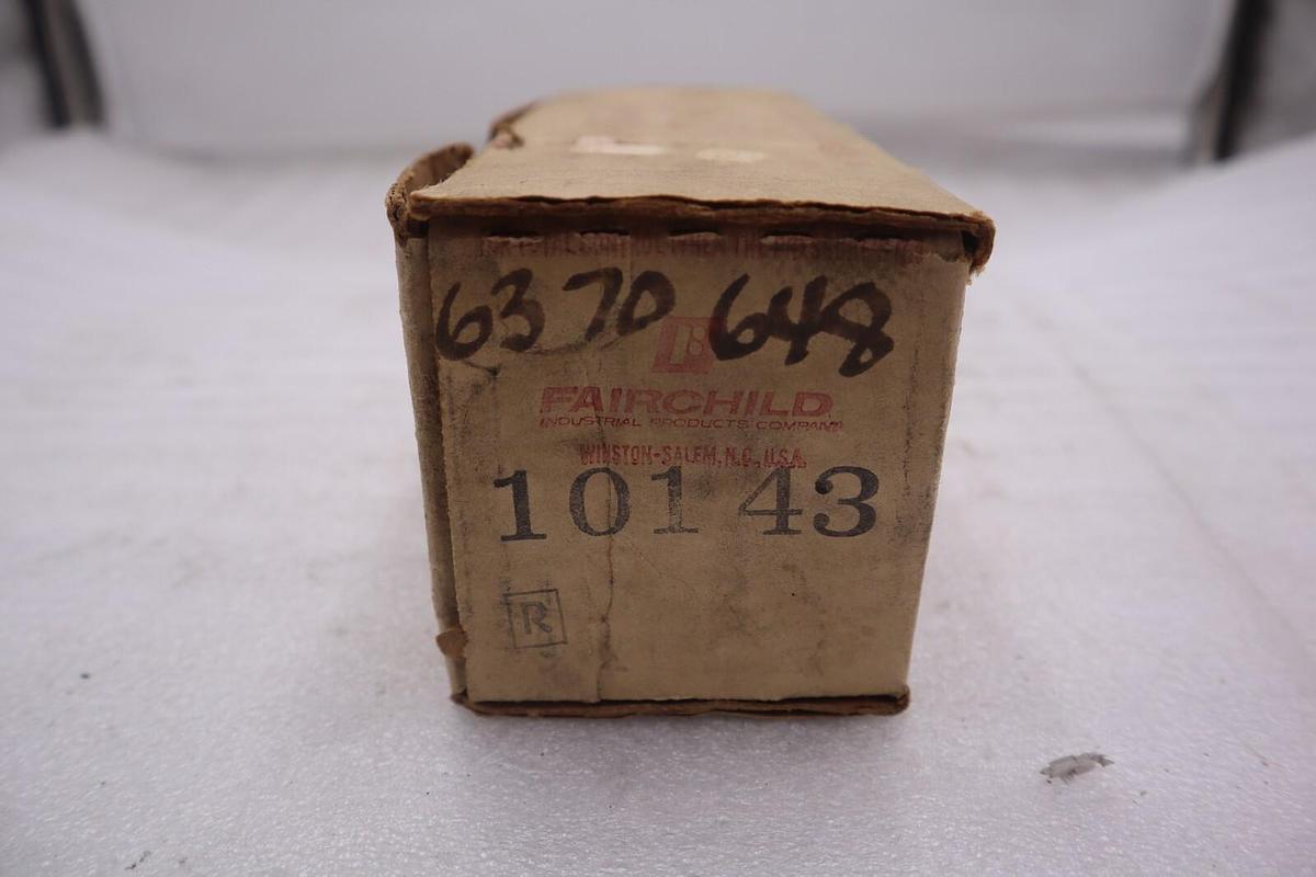 Used FAIRCHILD KENDALL 10143 MODEL 10 PRESSURE REGULATOR 500 PSI STOCK K-3570