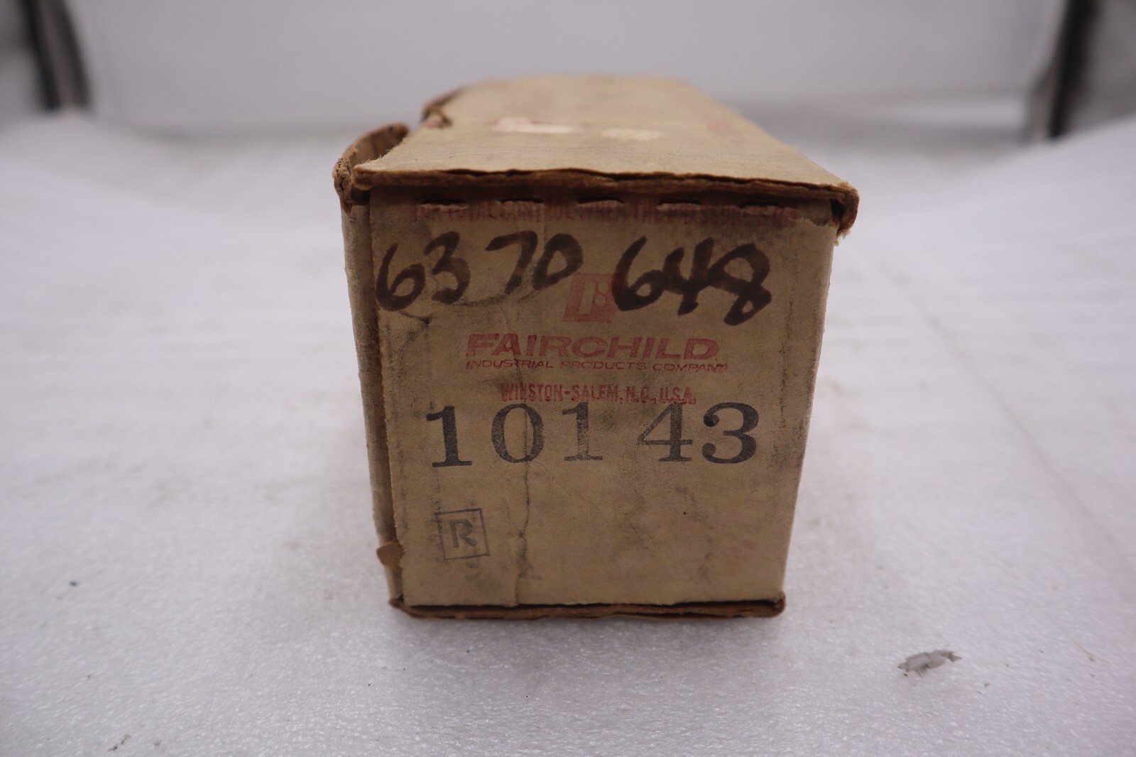 Used FAIRCHILD KENDALL 10143 MODEL 10 PRESSURE REGULATOR 500 PSI STOCK K-3570