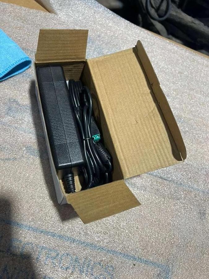 Used Emitever AC/DC AdapterModel KT120A-2400400M250/60HzOutput: 24v. 4A STK L817CC