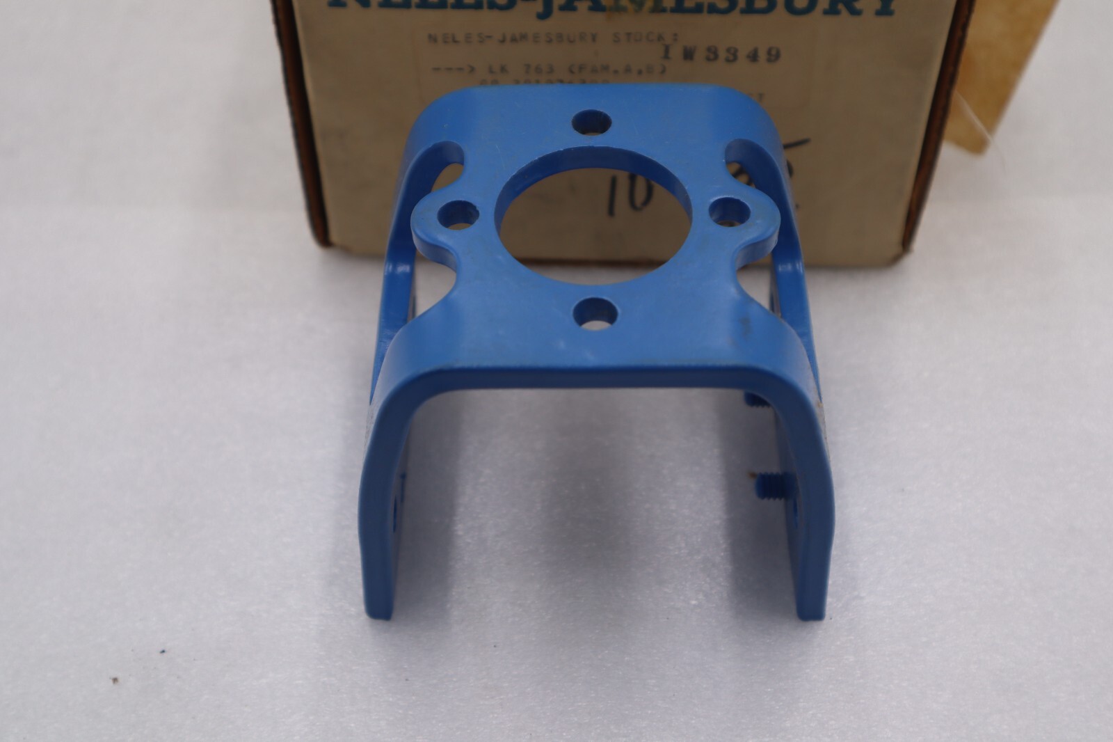 Used Neles-Jamesbury LK 763 Actuator Mounting Bracket Kit New Open Box #3577