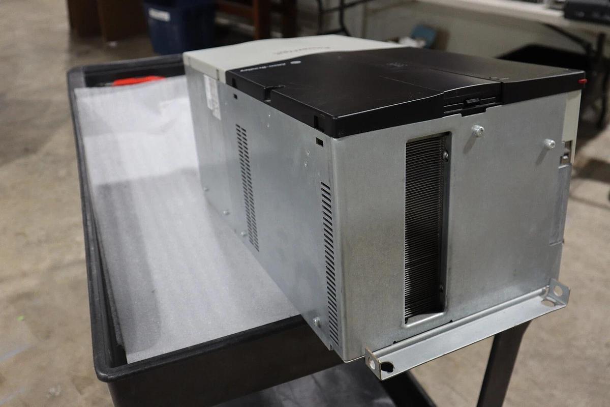 Used Allen Bradley 20BD125A0ANNAND0 100 HP Ser B Powerflex 700 Drive VFD Stock 3367-A