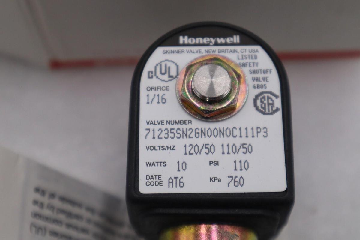 Used Genuine HONEYWELL Solenoid Valve 71235SN2GN00N0C111P3 NEW WITH BOX STOCK #G657A