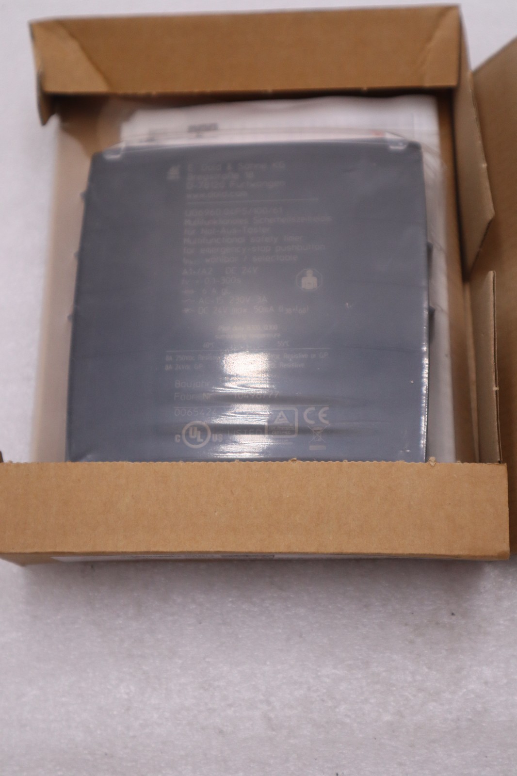 Dold UG6960.04PS/100/61 Safety Timer 0065424 - NEW IN BOX - STOCK GF1040A