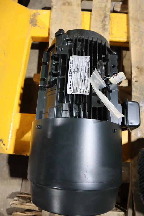 NEW TOSHIBA TYPE IKCH FORM FCKABS21E 3.7 KW 4 POLES FD BRAKE MOTOR STOCK HS32