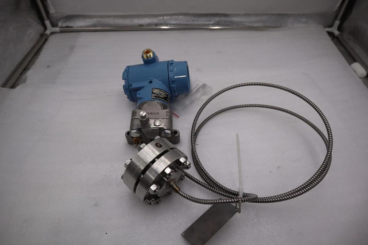 EMERSON ROSEMOUNT TRANSMITTER 3051 / 3051CD2A22A1AS1M5 REMANUFACTURE STOCK #5601