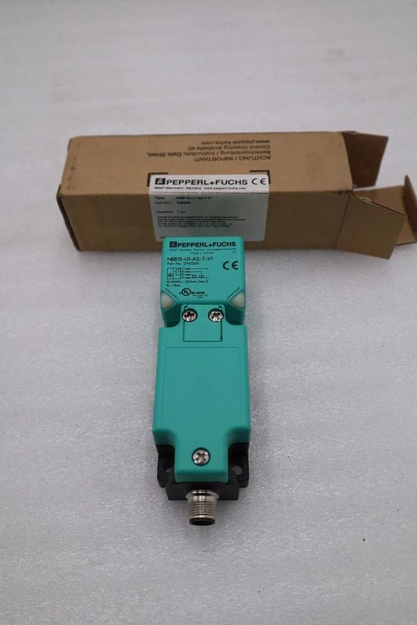 NEW PEPPERL FUCHS NBB15-U1-A2-T-V1 PROXIMITY SENSOR STOCK H677A