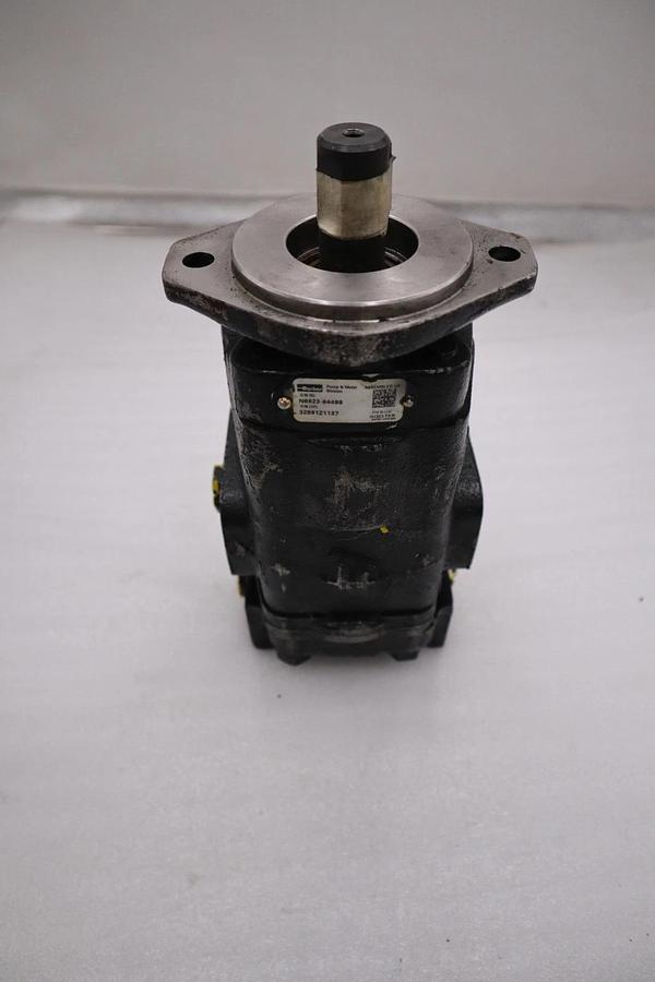 Used 3269121137 Parker Commercial Intertech Gear Pump STOCK H1832