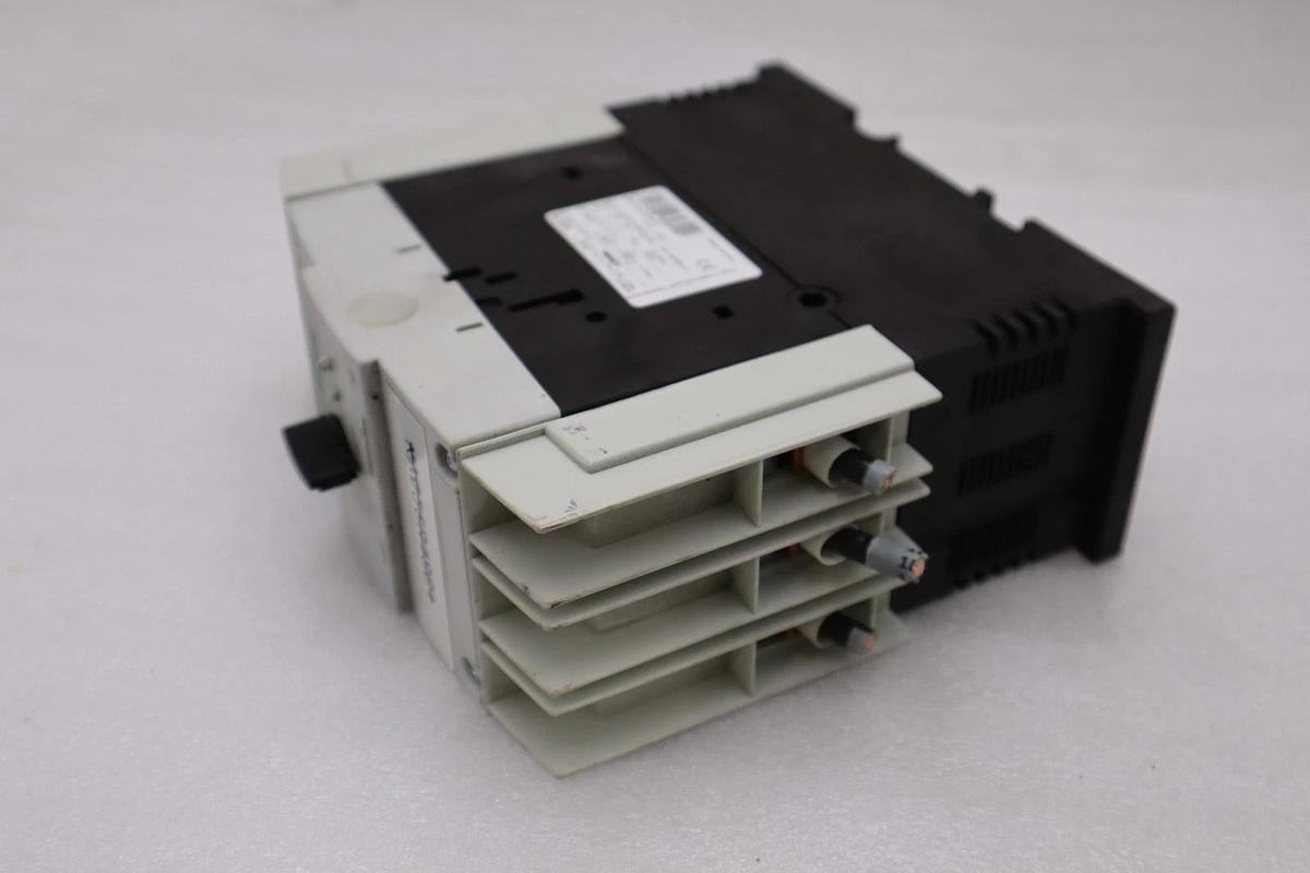Used Siemens 3RV1742-5ED10 Circuit Breaker 30AMP STOCK H1427