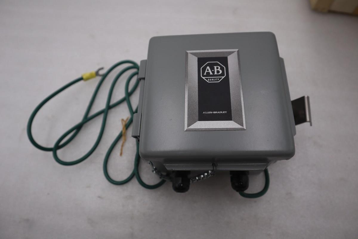 ALLEN BRADLEY 1770-SC STATION CONNECTOR - NEW IN BOX - STOCK 6065