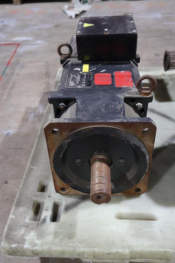 Used Allen-Bradley HPK-B1308E-SA42AA High Power AC Servo Motor (MISSING BACK COVER)