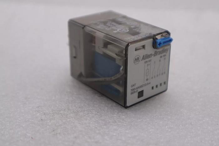 Allen Bradley Relay Series D 700-HA32Z12-3-4 NEW UNIT STOCK K-3239