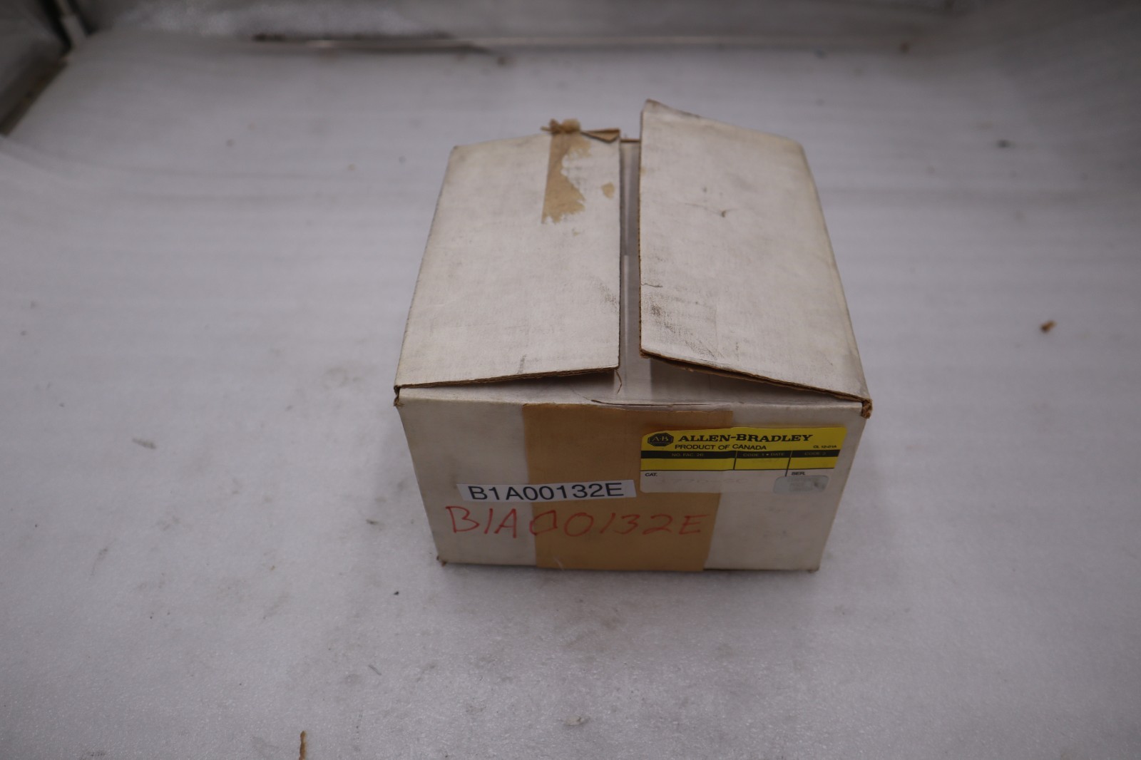 ALLEN BRADLEY 1770-SC / 1770SC - NEW IN BOX - STOCK 1524A
