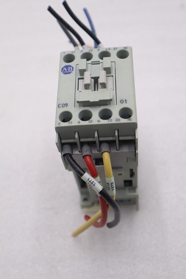 Used Allen Bradley 100-C09D01 Contactor SER A USA STOCK K-3889