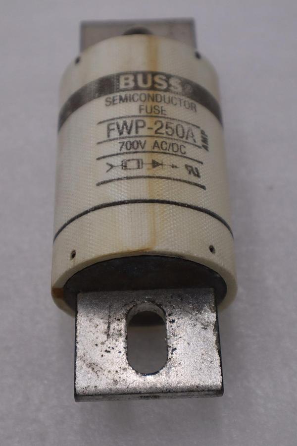 Used LOT OF 2 - BUSS FWP-250A SEMICONDUCTOR FUSE 700V AC/DC 250A - STOCK H-1684A