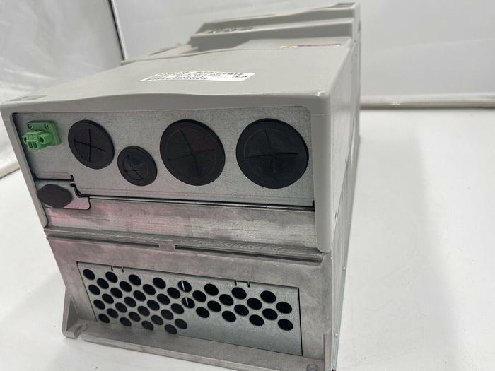 ALLEN BRADLEY 2099-BM07-S / 2099BM07S KINETIX 7000 SERVO DRIVE NEW UNUSED 1208-B