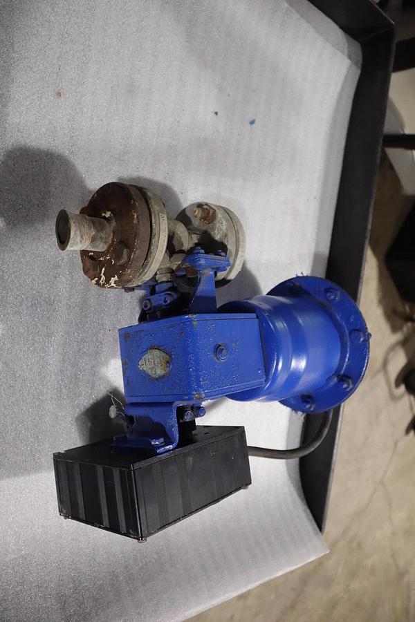 Used 1" Jamesbury Stainless Ball Valve QUADRA-POWR II STOCK S-625