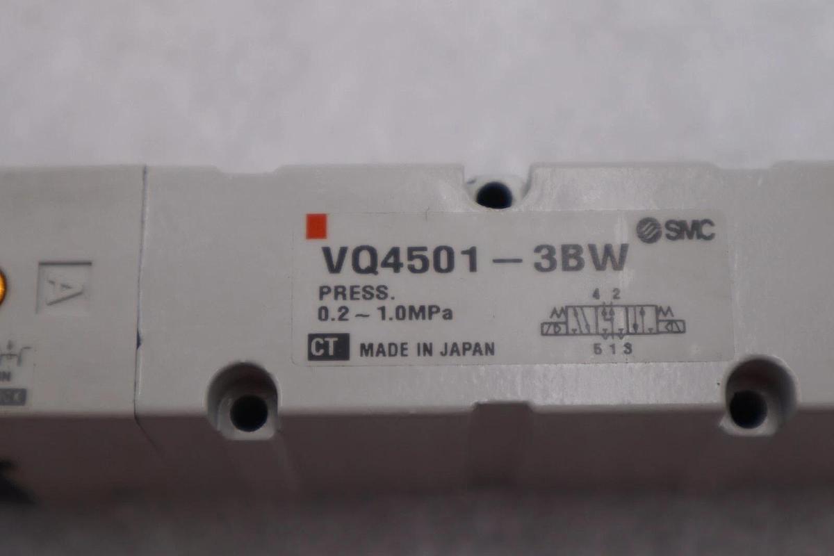 SMC VQ4501-3BW valve, 3 position, plug-in(ac), VQ4000 VALVE, SOL 4/5-PORT #S-373
