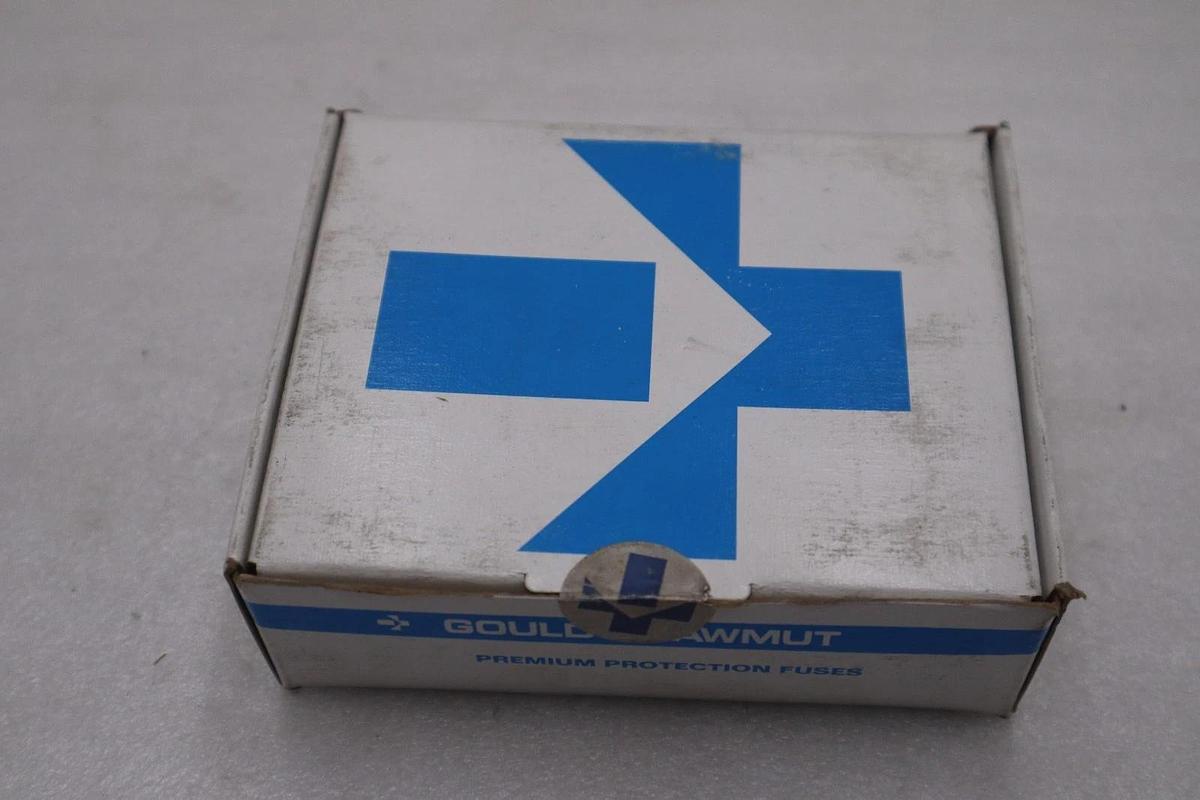 Used NEW Gould Shawmut TRS1 1/8R  1 1/8AMP FUSES Box of 10 TRS11/8R STK GF846