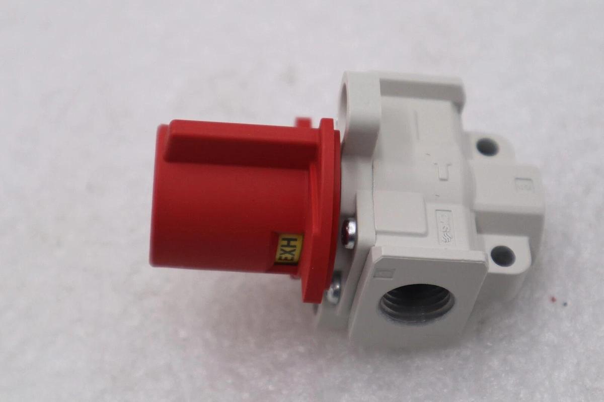 Used NEW OPEN BOX SMC VHS20-N02A-Z Lockout Valve STOCK K-2587