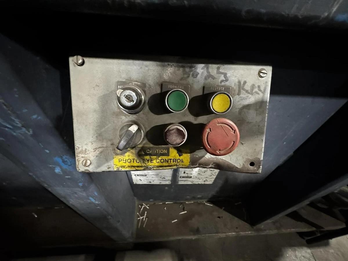 Used EXCEL EX-60 CLOSED DOOR BALER 20HP DUAL 6" CYLINDER WITH VIDEO