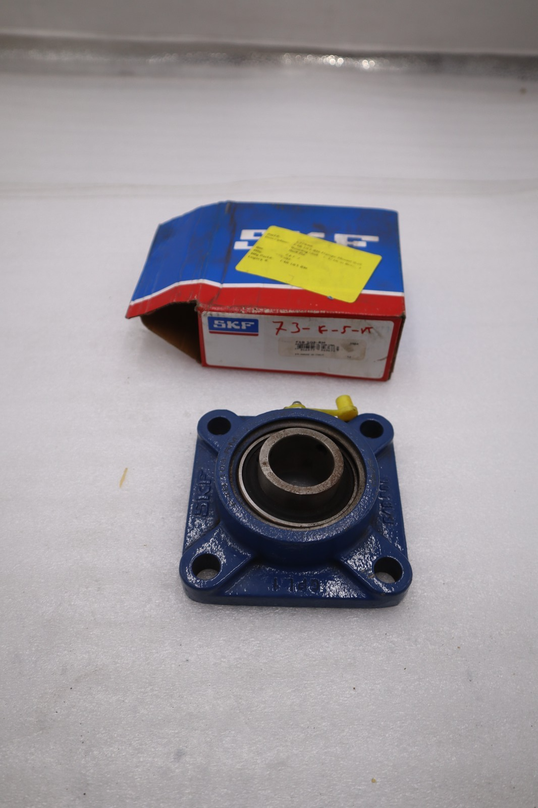 Used NEW OPEN BOX SKF F4B 103-RM Mounted Bearing Unit STK L230CC
