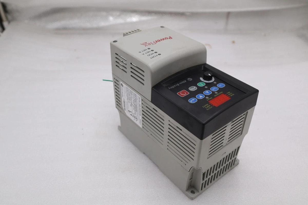 Used ALLEN BRADLEY 22B-D4P0N104 PowerFlex 40 AC Drive 2.0 HP STOCK H1239 884951885882