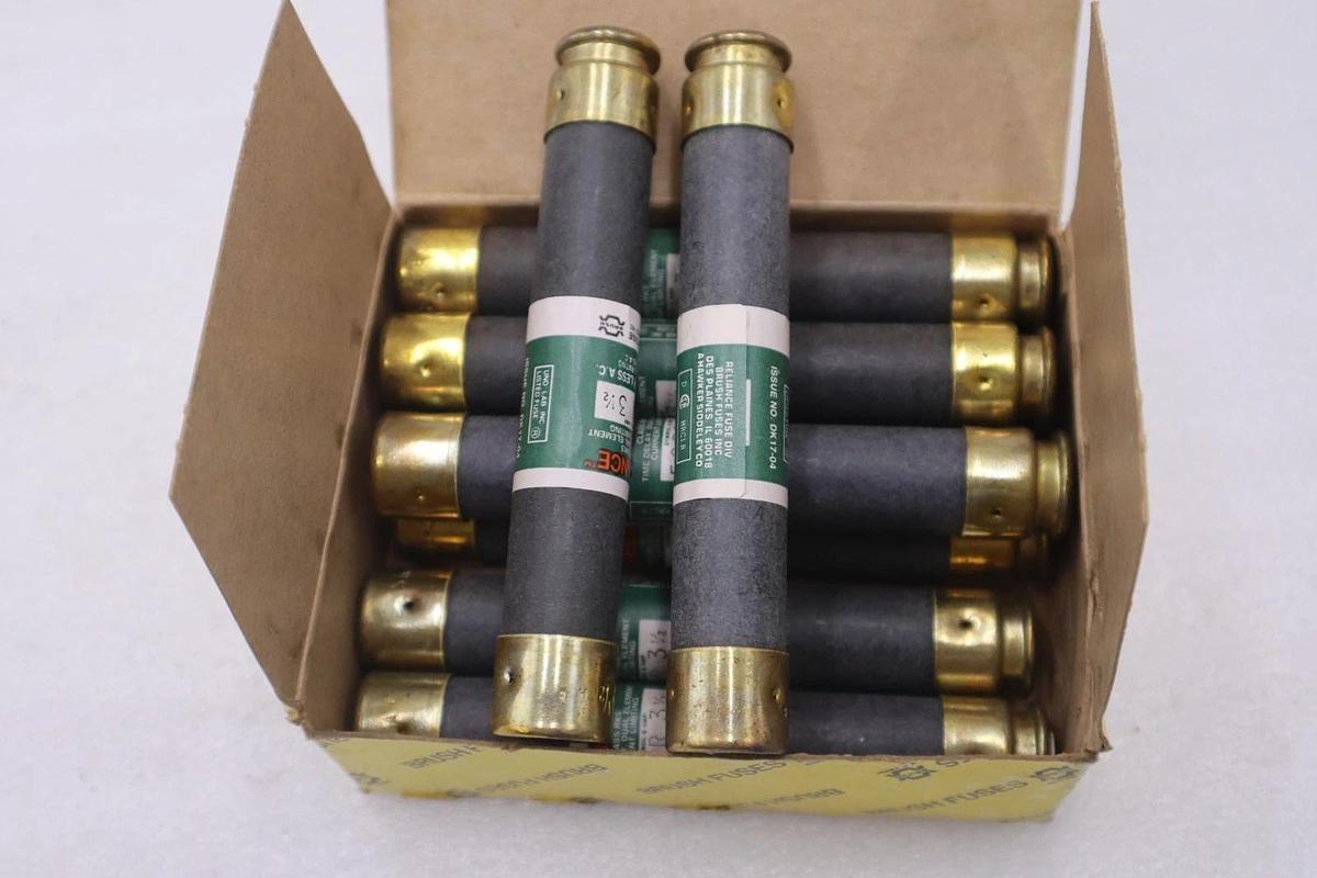 Used BOX OF 10 - RELIANCE ECSR3-1/2 FUSE CLASS RK5 600 VOLTS TIME DELAY - STOCK 4954A