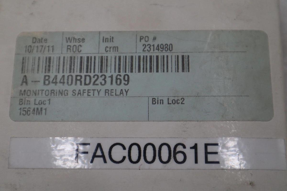 Used NEW ALLEN-BRADLEY 440R-D23169 MSR125HP SAFETY RELAY 115VAC STOCK 6078