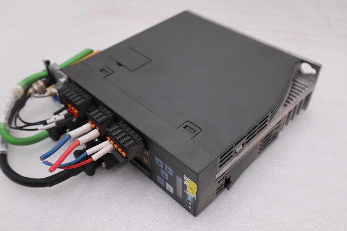 Used SIEMENS 6SL3210-5FB10-4UF1 SINAMICS V90 PROFINET SERVO DRIVE - STOCK H816C