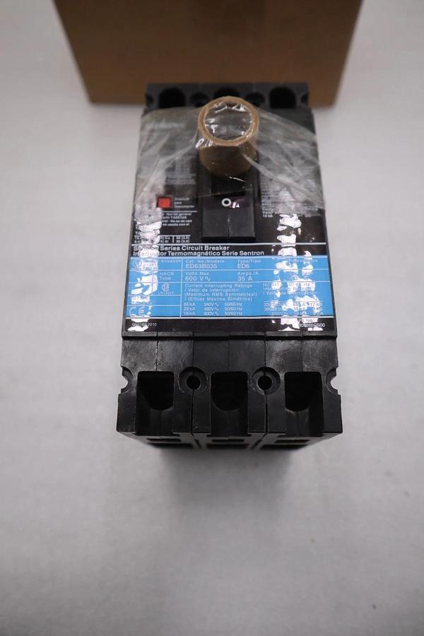 NEW OPEN BOX Siemens ED63B035 Molded Case Circuit Breaker STOCK GF273A