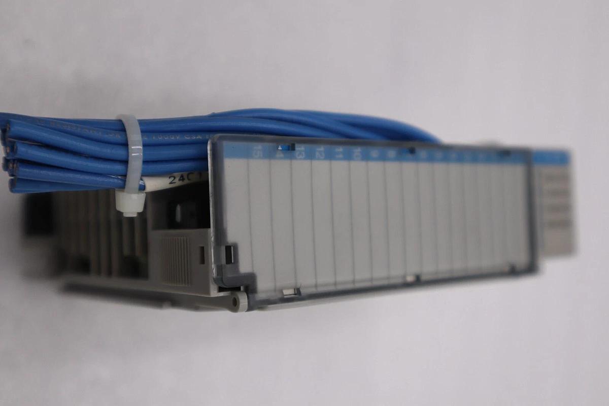 Used 1769-IQ16 ALLEN BRADLEY INPUT MODULE SERIES A STOCK K-37-A