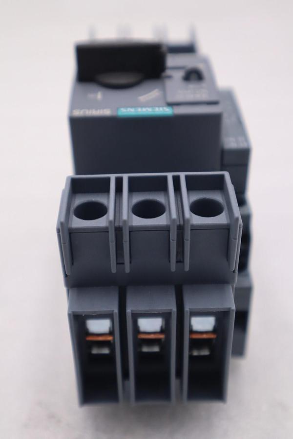 Used NEW SIEMENS 3RV2901-1A LATERAL AUXILIARY SWITCH 2 POLE 1NO/1NC STOCK B-1697