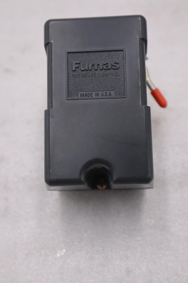 Used Furnas 69MB7L Pressure Switch with Disconnect Lever STOCK 6084