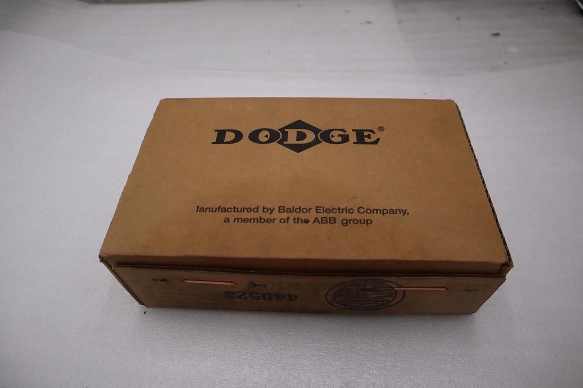 NEW DODGE WSTU-SCM-55M STANDARD BALL BEARING WIDE SLOT TAKE UP HOUSING #H106