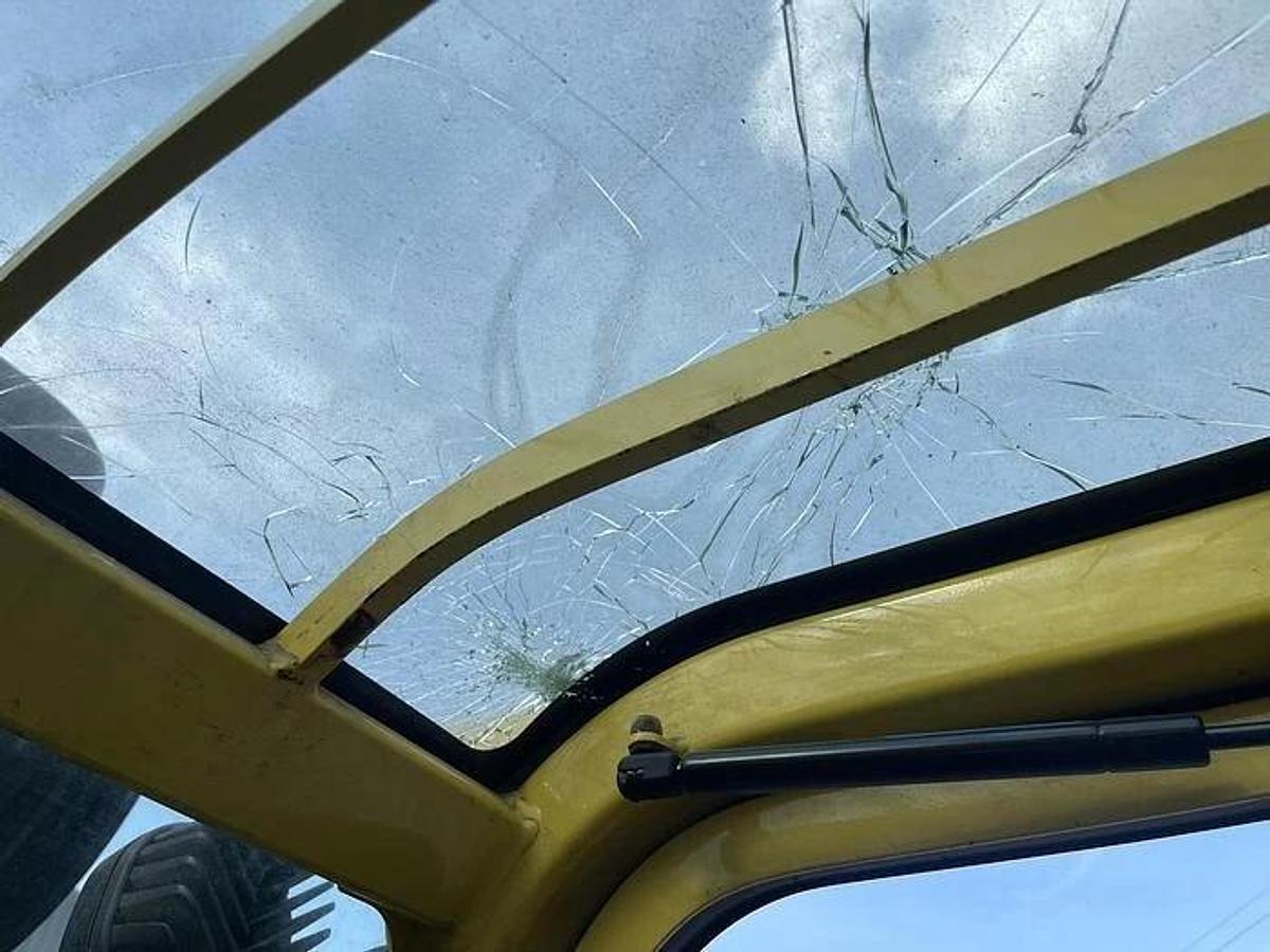 Used 12,000 POUND HYSTER MODEL S120FTPRS ENCLOSED CAB ROLL CLAMP FORKLIFT MFG. 2017