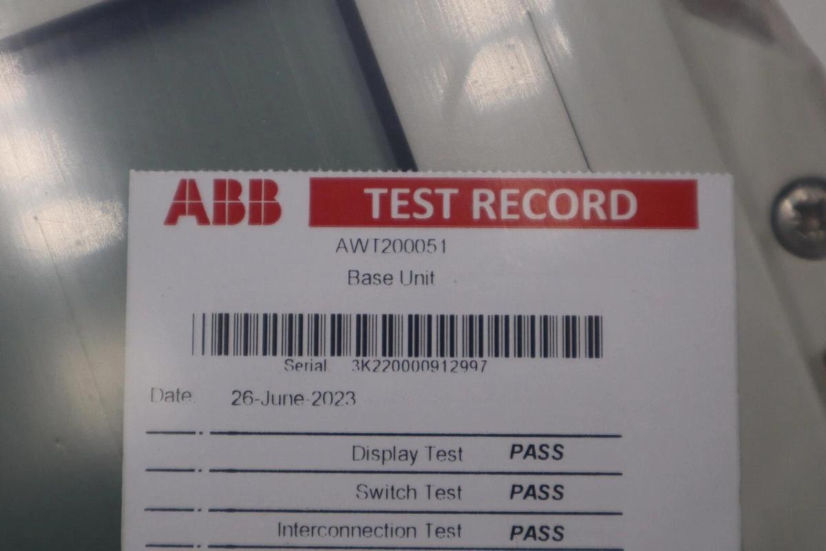 Used ABB AWT210 AWT210A2C4H1E6-A1-U3-M5 / AWT200062 2 WIRE TRANSMITTER CONTROL #G149A