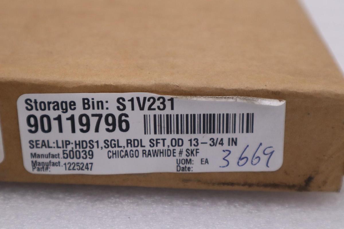 CR (SKF) Radial Shaft Seal 1225247 NEW IN BOX STOCK (FIVE AVAILABLE) 1456B
