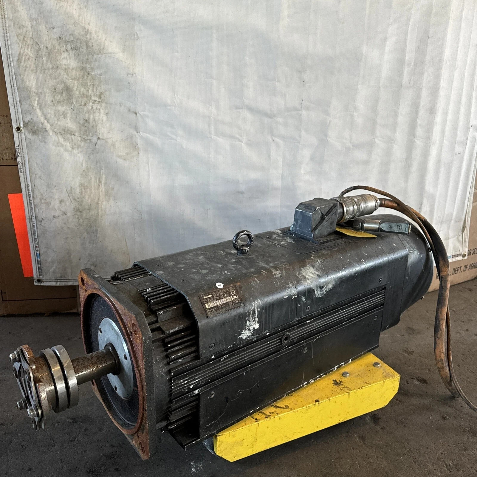 Used Rexroth R911309391 Servo Induction Motor MAD130D-0100-SA-S0-BQ1-35-N1 #HP107
